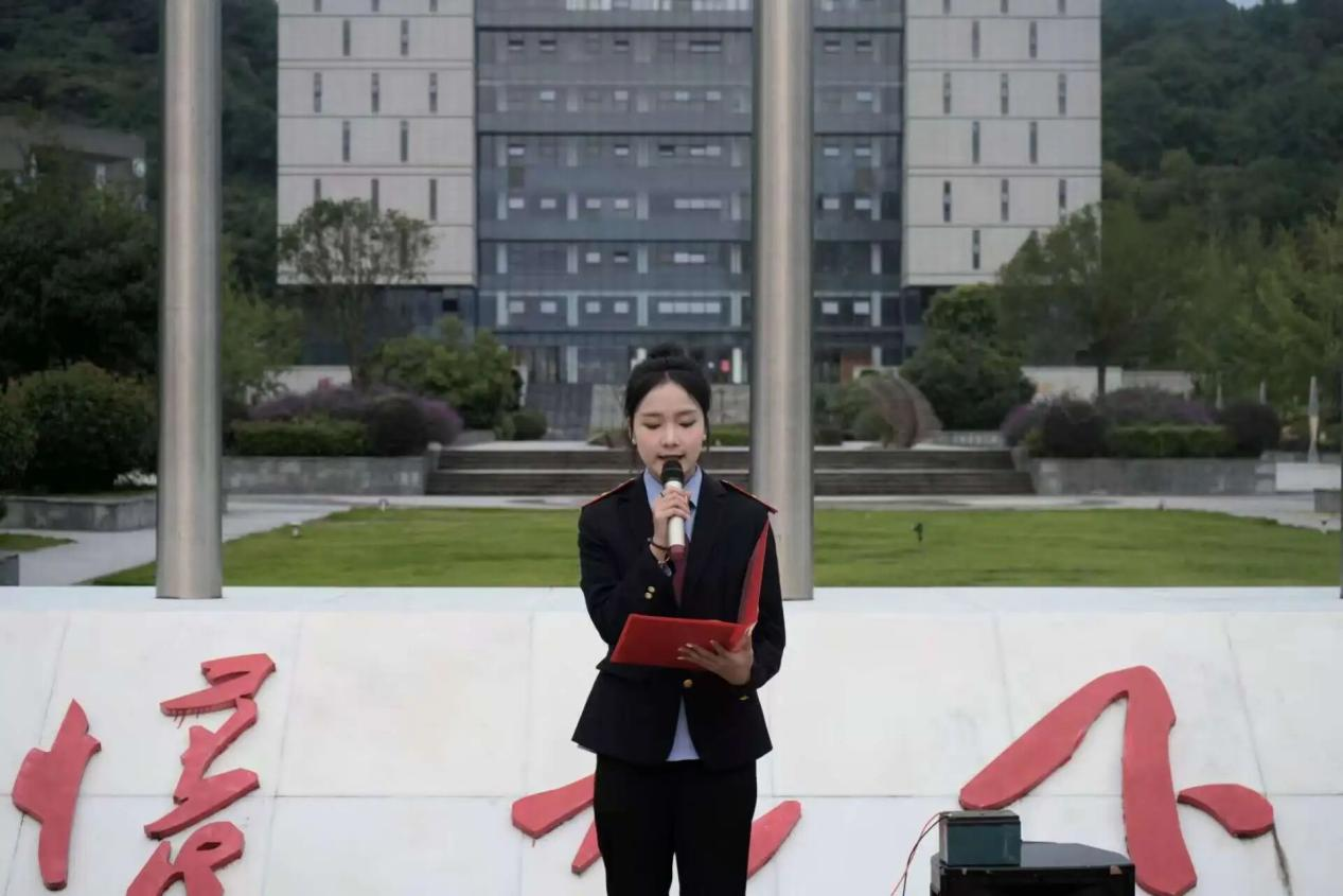 3-25101FU350V8.png 3-25101FU350V8.png